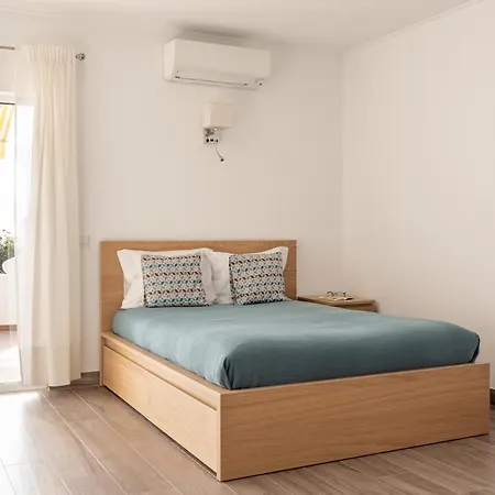 Estudio 24 Em Santa Barbara De Nexe - Faro * Colmeal (Faro)