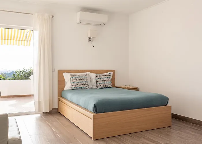 Estudio 24 Em Santa Barbara De Nexe - Faro * Colmeal (Faro)